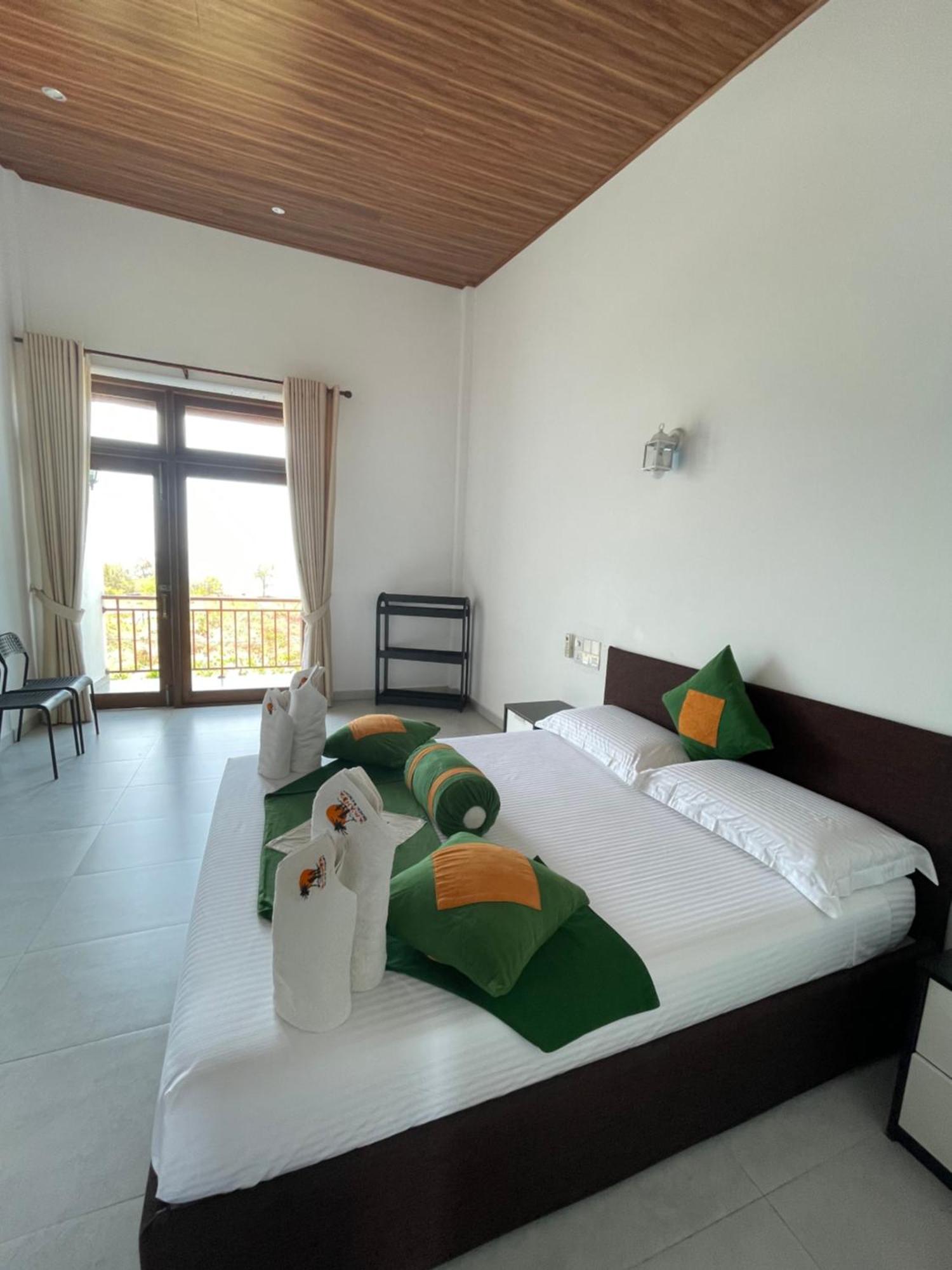 Amanda Beach Resort Passikudah Luaran gambar