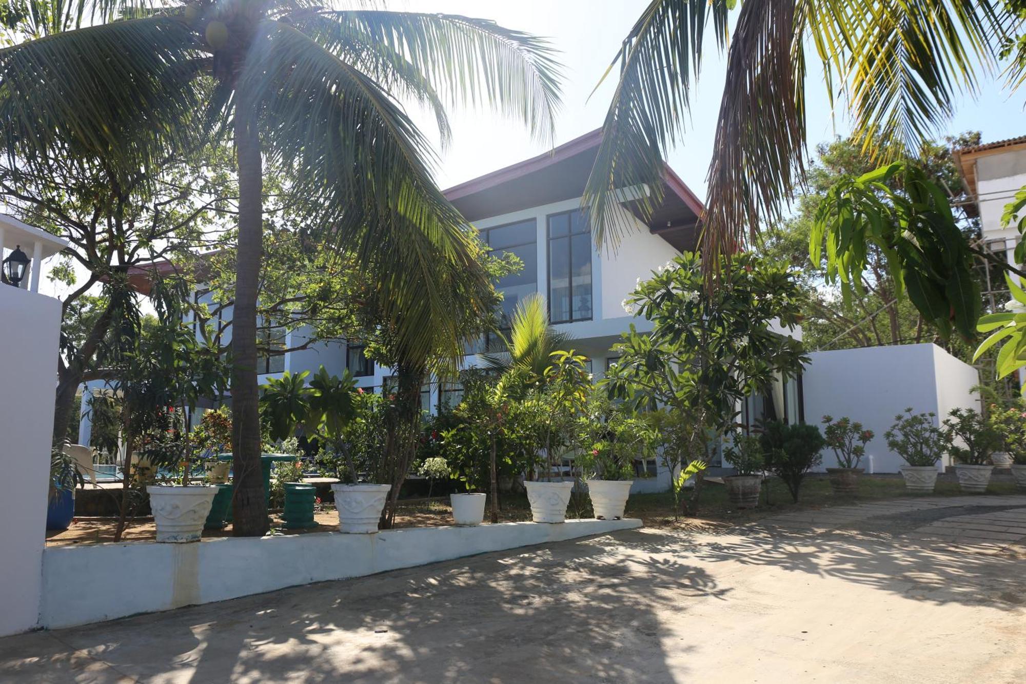 Amanda Beach Resort Passikudah Luaran gambar