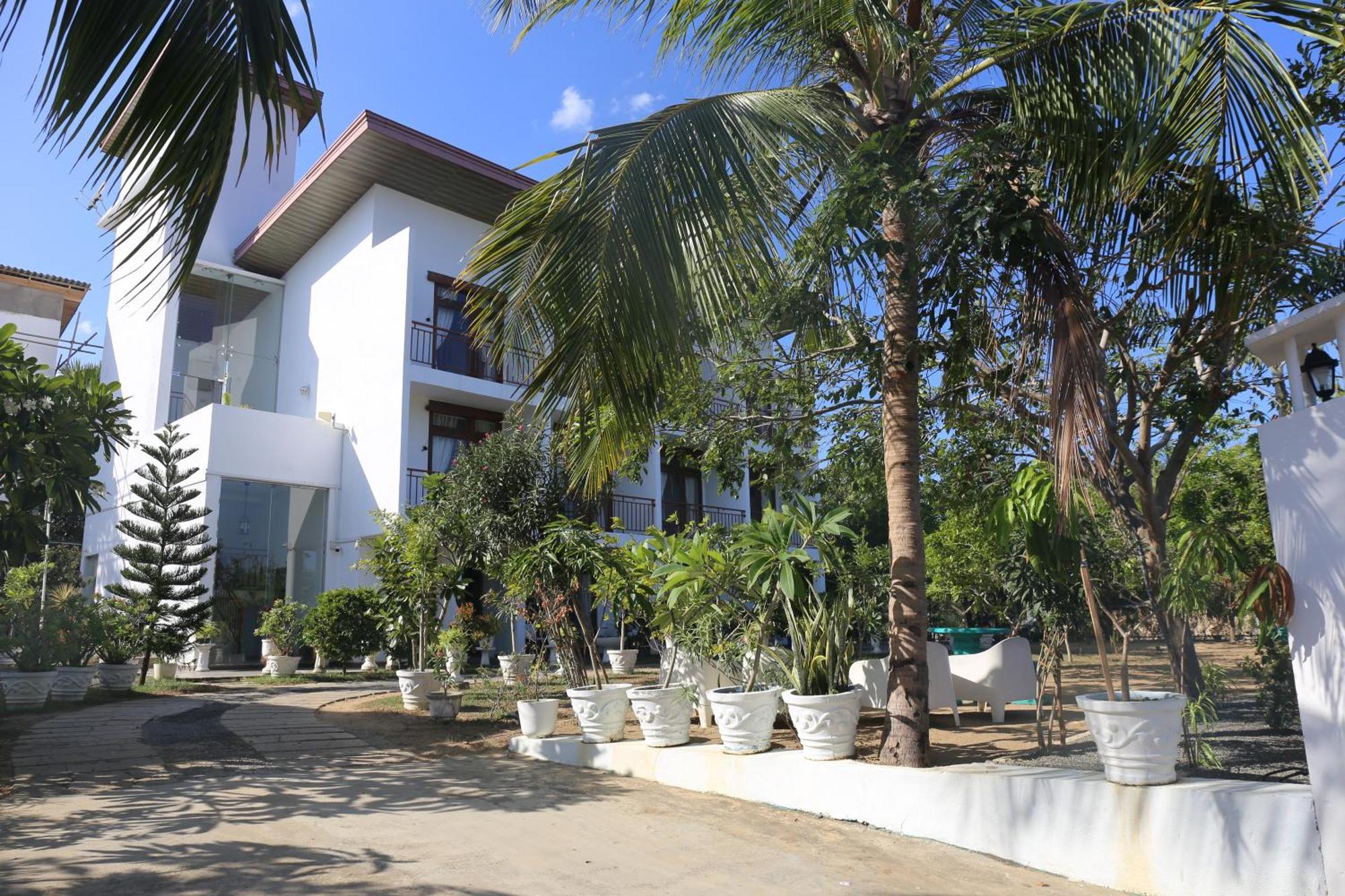 Amanda Beach Resort Passikudah Luaran gambar
